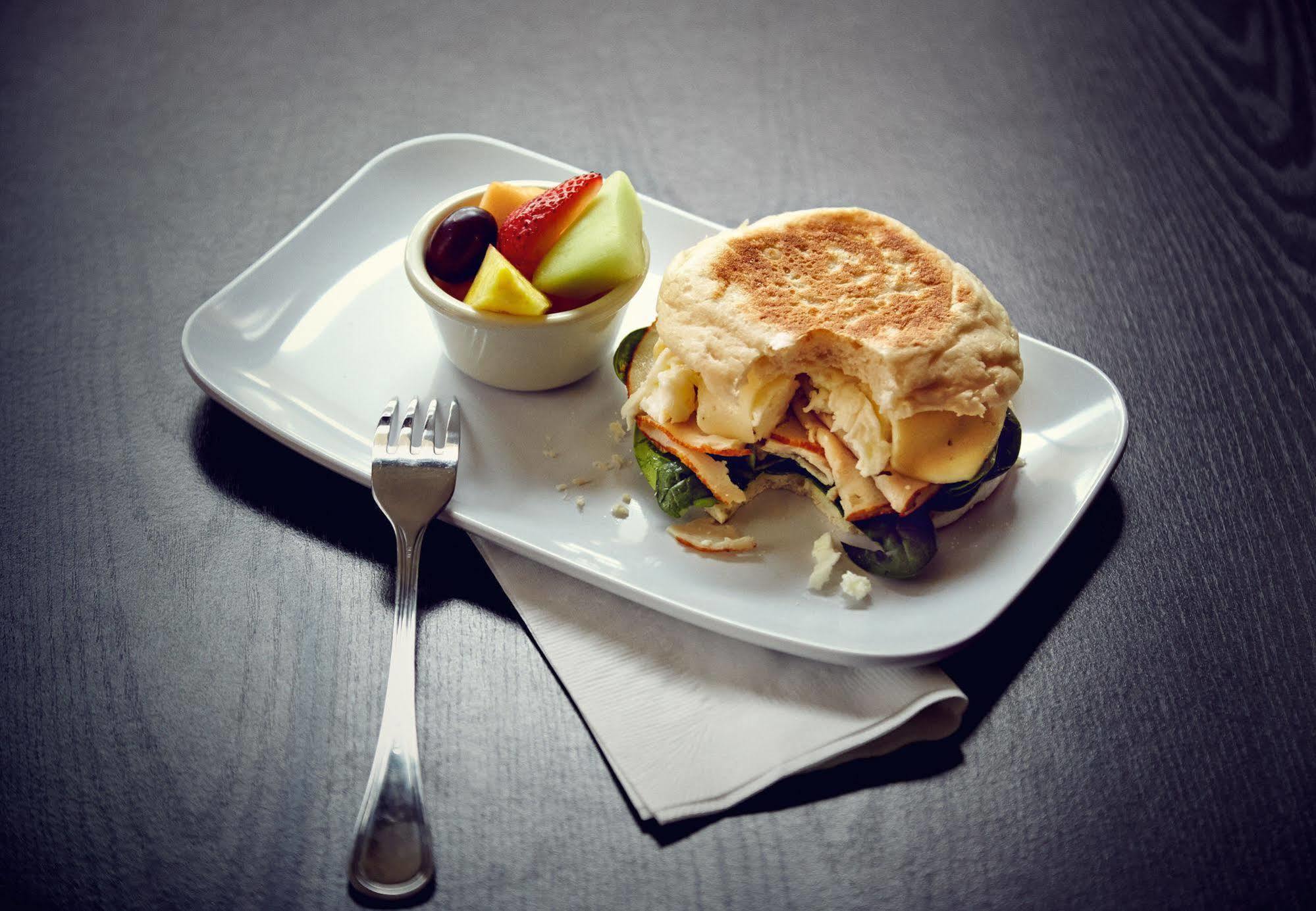 Courtyard By Marriott Albany Clifton Park Hotell Exteriör bild